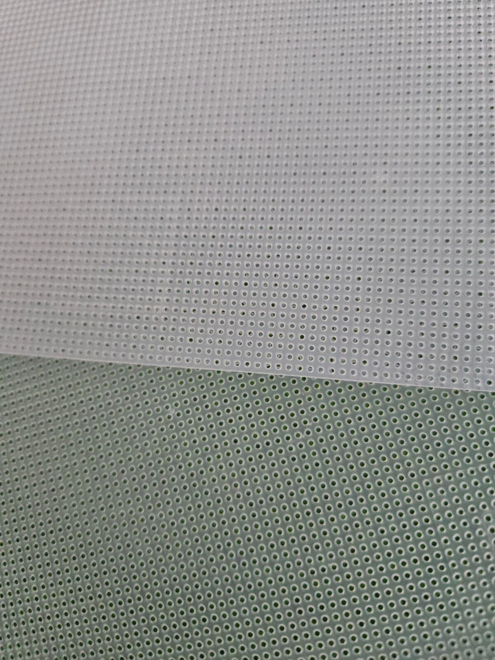 1 CLEAR PLASTIC MESH SHEET -14 COUNT (HOLES IN PLASTIC) APPROX. 10 1/2 x 13 1/2" - Image 3 of 4