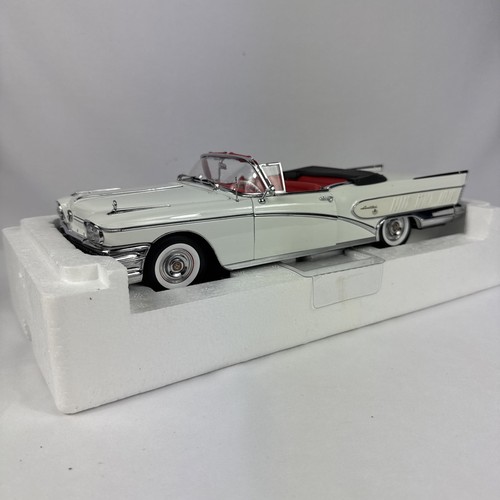 SUN STAR 1:18 1958 BUICK Limited Convertible COLECCIÓN PLATINO Blanco Glaciar - Imagen 2 de 24