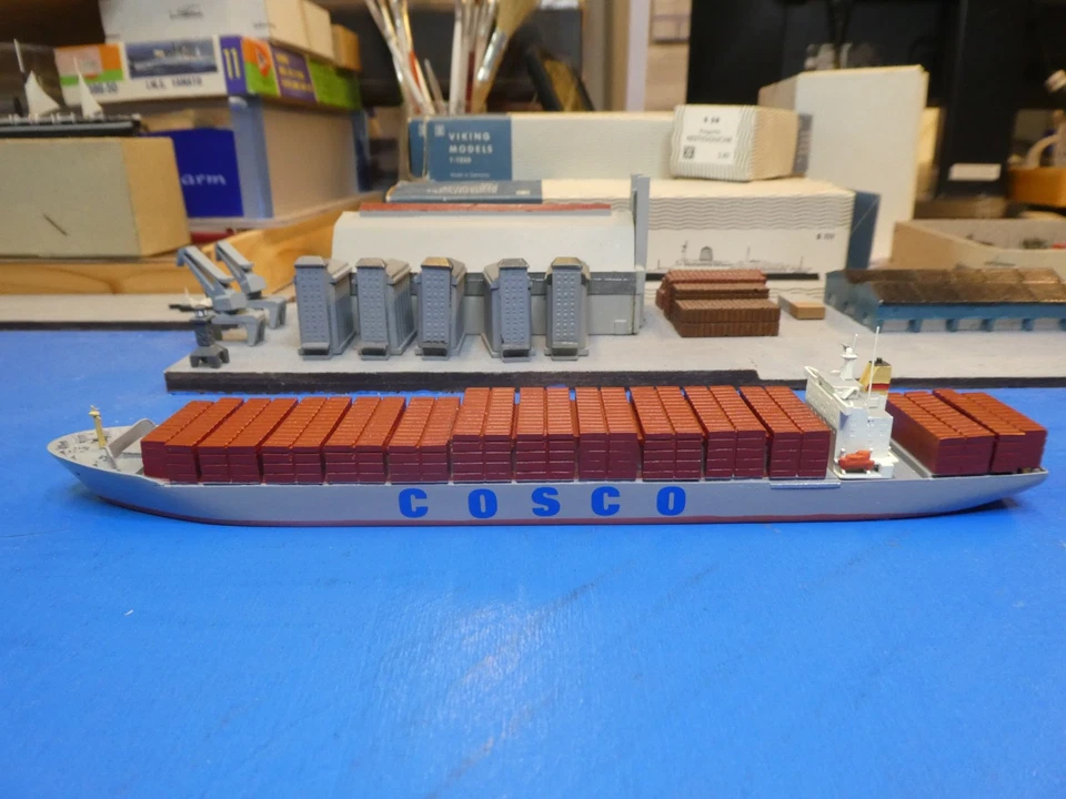 Containerschiff Minhe (CHN) in 1:1250 Hersteller Bille BI 77