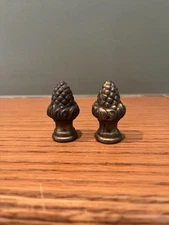 2 Vintage Acorn Brass Lamp Shade Finials 1/4" Hole