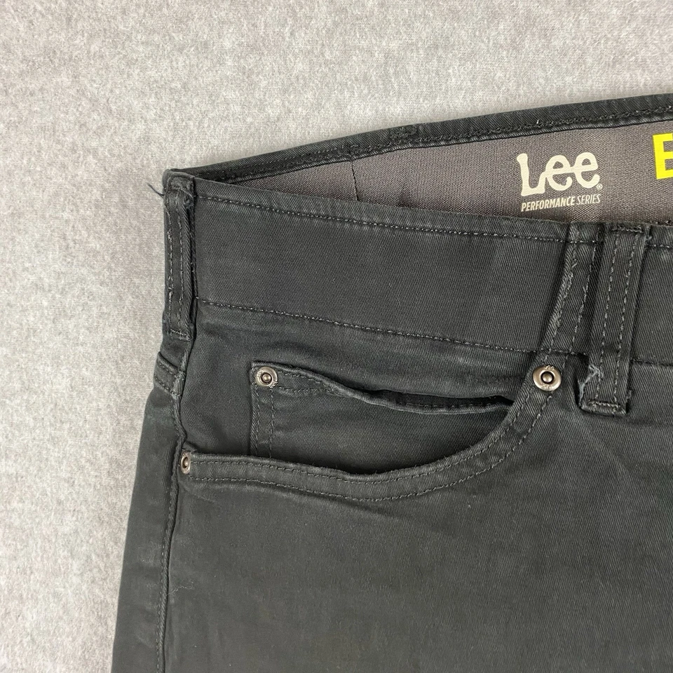 Pantalones chinos Lee para hombre W36 L32 negros serie rendimiento cónico movimiento extremo Foto 2 de 4
