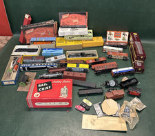 Lot of Vintage HO Model Train Buildings  Accessories, Engines, Cars AS IS