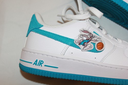 Nike Air Force 1 Space Jam GS Blanco Azul DM3353-100, Talla 4.5Y/Mujer 6 - Imagen 2 de 18