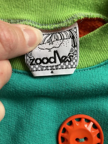 ZOODLES retro embellished ribbons / buttons / pins sweatshirt - sz 4 Kids Youth - Picture 2 of 8