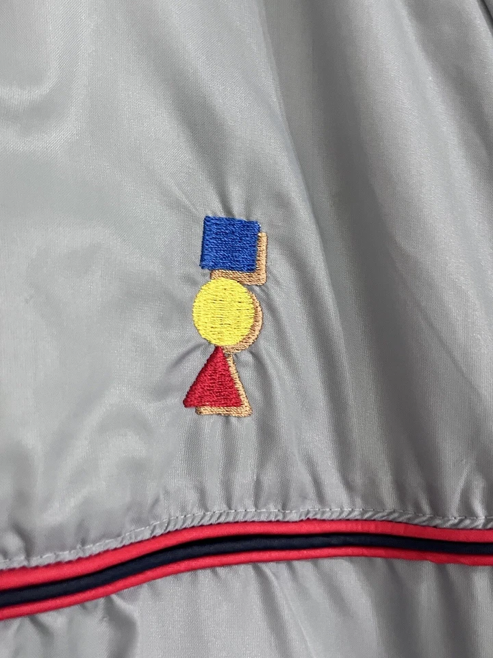 PGA Tour Vintage Mens Full Zip Golf Windbreaker Large Lt Gray Nylon With Hood - Image 4 of 4