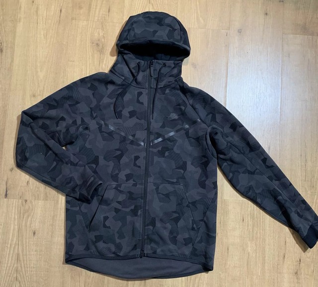 nike tech fleece windrunner camo