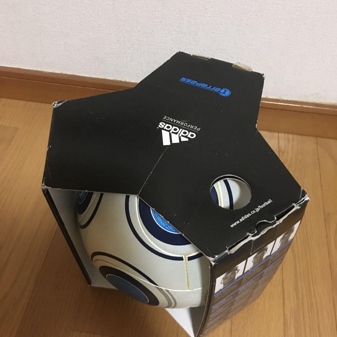 Extremely rare! Adidas Terrapass size 5 official match ball