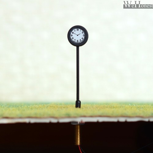 4 x OO gauge modern station platform clock LED street light illuminated 2 sides - Picture 3 of 5