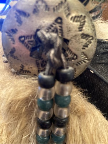 Vintage Native American Like Basket Made W/ Conchos/Husk /Rabbit Fur & Feathers - Picture 9 of 20