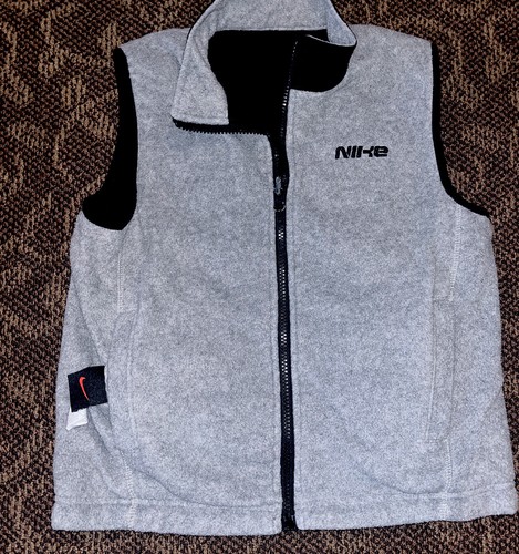 Vintage Nike Reversible Black Vest Embroidered Logo Youth 5/6/M Black/Grey🔥 - Picture 2 of 11