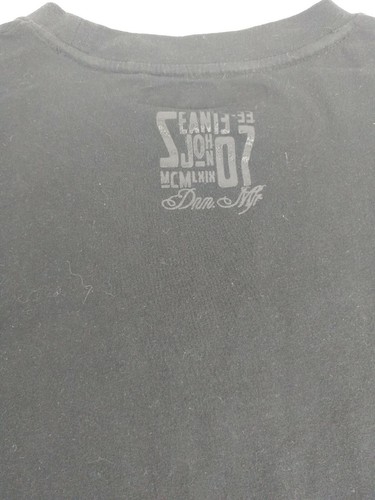 Sean John Men's T-Shirt Size L Mask Design black Excellent. - Picture 5 of 5