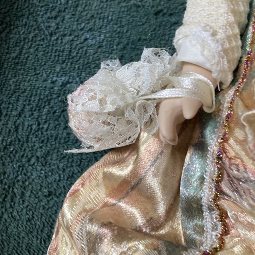 Dynasty Doll Collection Porcelain Doll- with box - Picture 4 of 11