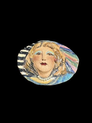 MW Ceramic Brooch Pin Woman Wearing Make Up Beauty Designer Hand Painted Artisan - Picture 6 of 7