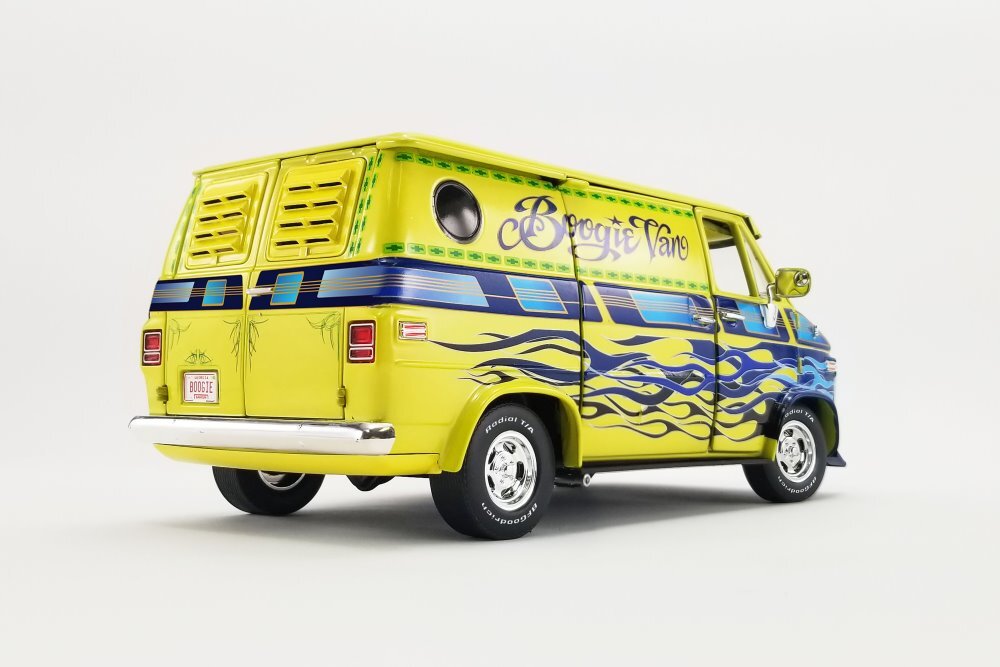 1976 Chevrolet Van G10 ミニカー M2 MACHINES 1976 CHEVROLET VAN G10 NEW 2024 | eBay