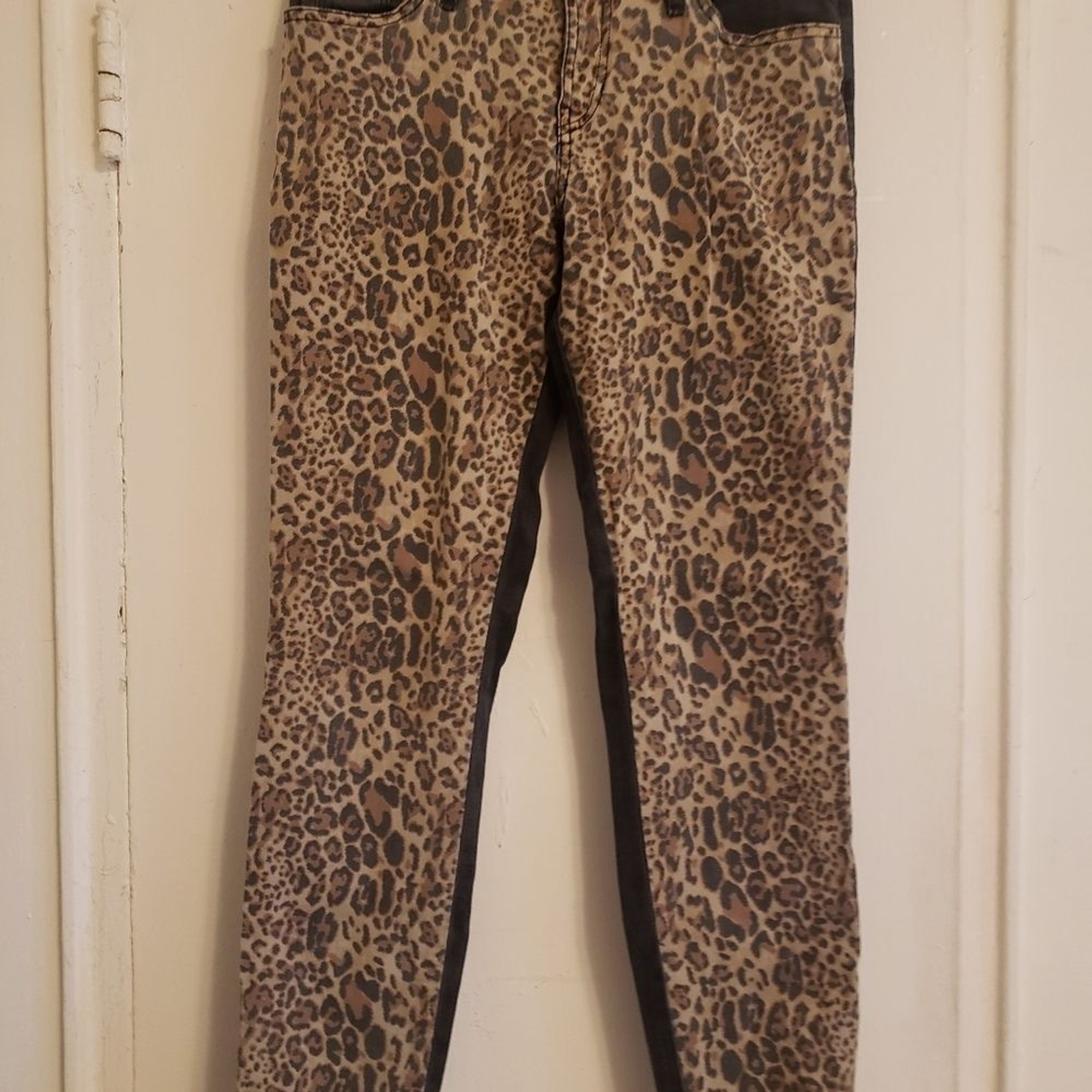 Half and half leopard print Guess jeans Brittney … - image 2