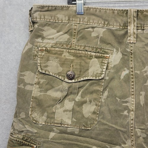 True Religion Men 36 (Actual 39) 12" Inseam Raw Hem Camo Cargo Shorts Distressed - Picture 9 of 20