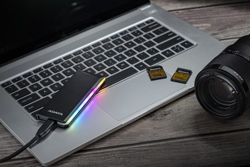 AData EC700G M.2 SATA/PCIe SSD Enclosure USB3.2 Type-C With RGB Lighting - Picture 3 of 5