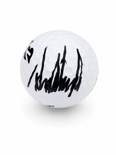President Donald Trump Signed Autographed Golf Ball w/ VS Autographs COA