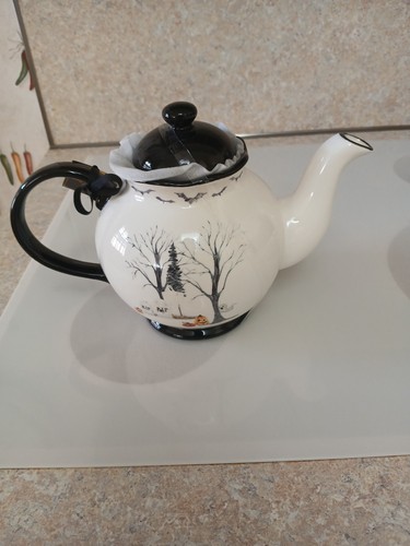 Potters Studio Halloween Spooky Tea Pot , Haunted House, 8" tall - Picture 5 of 8