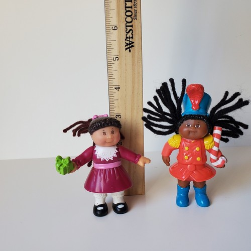 1992 Cabbage Patch Kids Ice Skating Marching Band Girl With Gift Happy Meal Toy - Picture 18 of 19