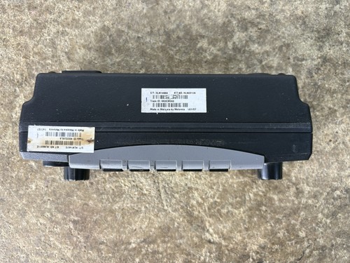 Motorola Digital Mobile Radio Control Head XTL5000 - Picture 4 of 5
