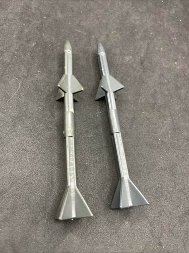 Juego de 2 misiles largos originales Hasbro GI Joe Skystriker 1983 vintage parte - 2C - Imagen 3 de 3