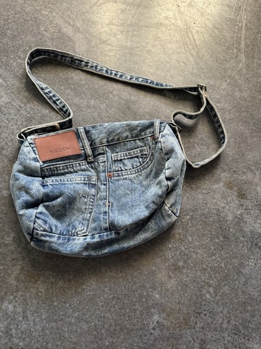Hidden Los Angeles Denim Barrel Crossbody Shoulder Mini Tote Bag - Picture 4 of 8