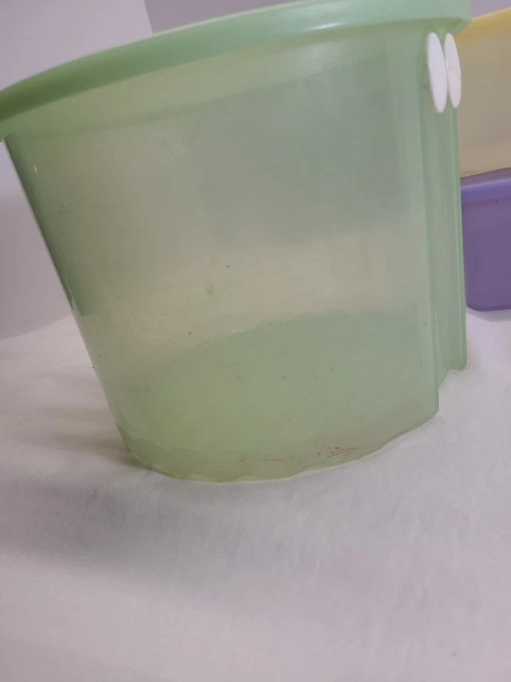 Tupperwear fridgemate set 3998A-2 grren,3993A-3 yellow, 3991A-4 purple set - Image 2 of 4