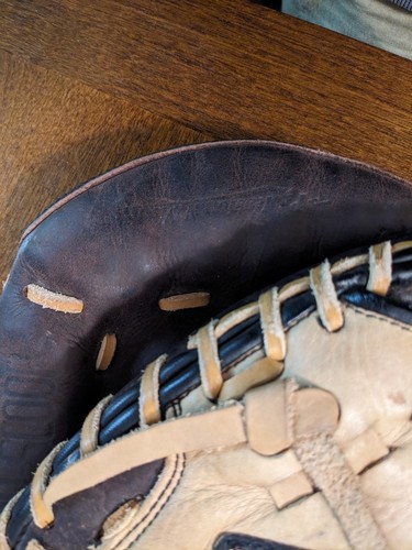 Mizuno GXC75RG World Win 34” Baseball Softball Catchers Mitt Right Hand Throw - Picture 4 of 6