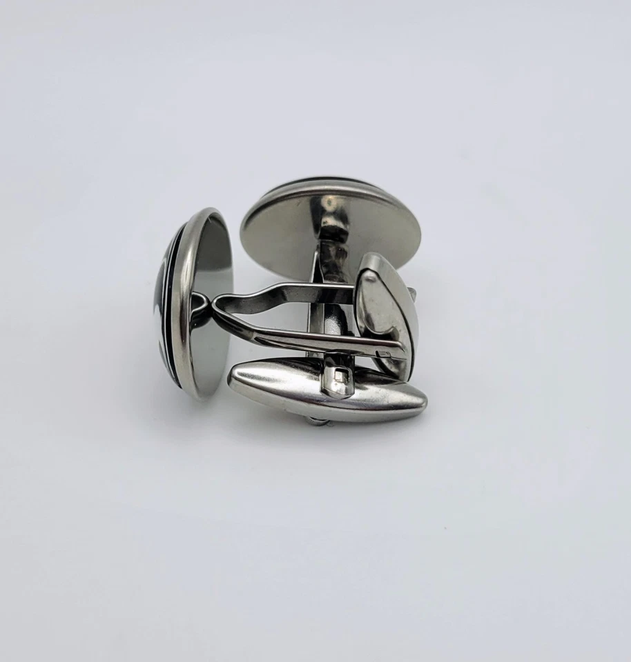 Juego de gemelos camafeo novedad Sasquatch Silhouette para hombre Foto 2 de 4