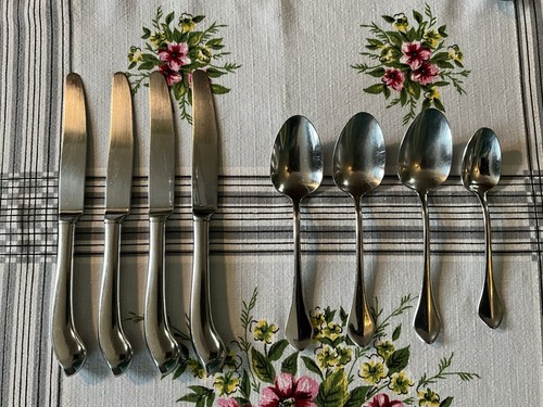 Oneida CAPELLO Stainless 4 Dinner Knives 3 Spoons 1 Tsp Cutlery Glossy Flatware