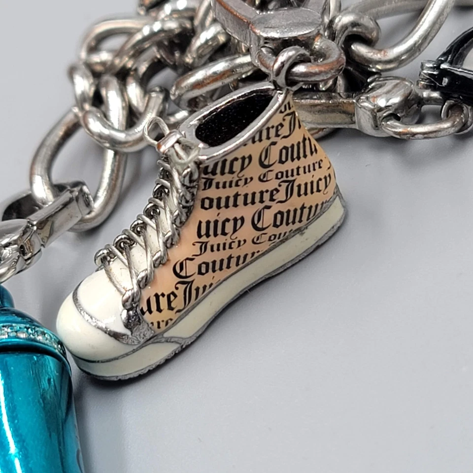 Juicy Couture Charm Pulsera Tono Plateado Bloqueo Corazón Zapatilla Gafas Cóctel 6" Foto 4 de 4