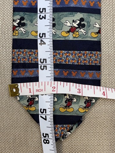 Corbata vintage de Mickey Mouse de Disney hecha en Italia estampado de personajes 58" x 4" seda - Imagen 5 de 5