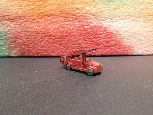 Lesney / Matchbox #6 Gray wheel Fire truck - Picture 2 of 4