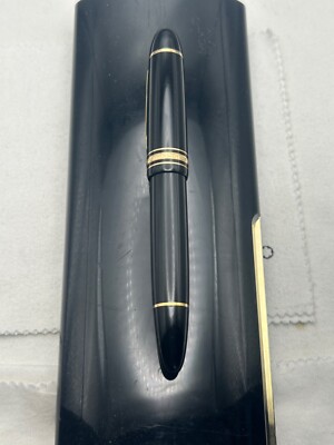 モンブラン　MONTBLANC Meister stuck NO149 18K Montblanc Meisterstuck 149 Fountain Pen, 18K Fine Nib-Exc