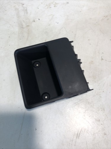 VW SCIROCCO 1.4 TFSI SPORT 6 SPEED 2009 CENTER CONSOLE STORAGE TRAY 1K5863383C - Picture 3 of 4