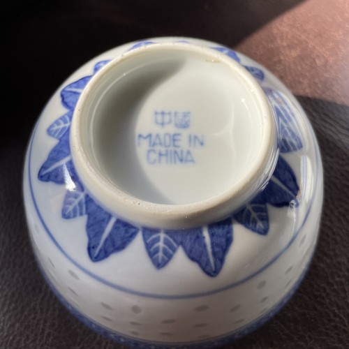 Vintage chinesisches Reiskorn blau weiß Porzellan Drache Servierschüssel 4-1/2"" - Bild 3 von 5