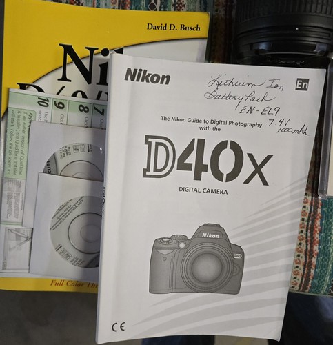 Nikon D40x DSLR Camera 10.2MP Nikon DX AF-S 18-135mm Lens plus Extras - Picture 8 of 11