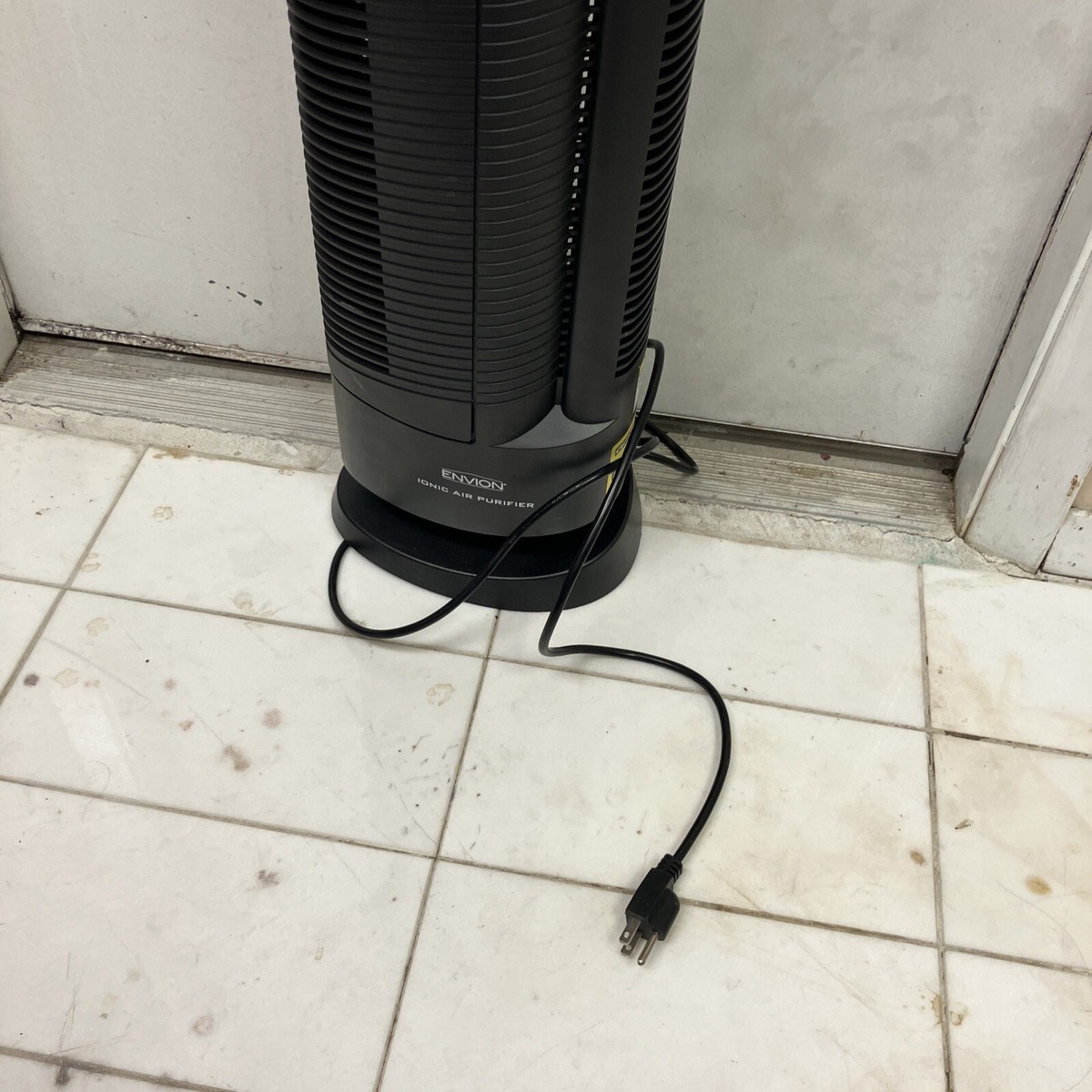 IONIC PRO TURBO MAX SILENT IONIC AIR PURIFIER MODEL TA 500
