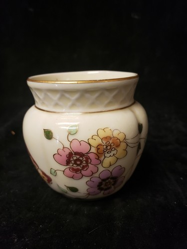 ZSOLNAY Flower & Butterfly Vase Mini Ivory Porcelain Made in Hungary Collectible - Picture 1 of 5