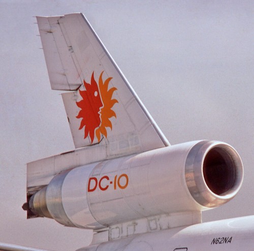NATIONAL AIRLINES SOMBRERO PIN AEROLÍNEA "Sun King Tear Drop" "Crying Sun King" TIE TAC - Imagen 16 de 24