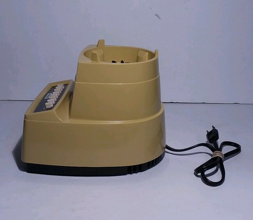 Waring Blender 11BL96 Replacement Part Motor Base Mustard Yellow - Picture 5 of 12
