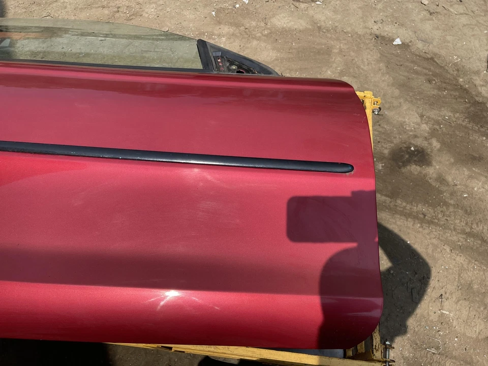 1996 - 1998 Ford Mustang Gt Passenger Right Door Laser Red E9 Oem — 第 2/4 张图片