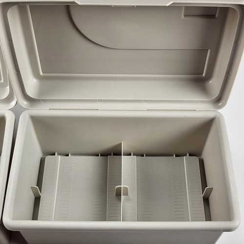 Vintage ALPHA Beige Multi-Media Organizer Set Of 2 Each Holds 40 3.5” Disks - Afbeelding 4 van 11