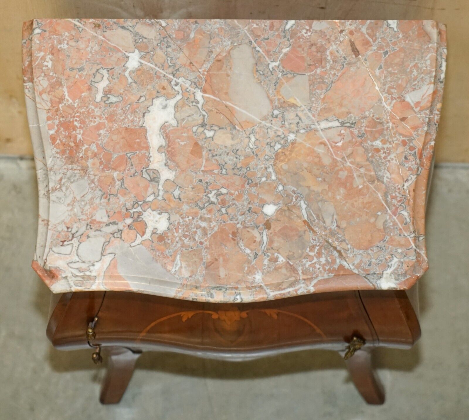 Picture 15 of 24