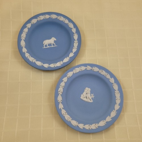2 Gorgeous Wedgwood Jasperware 4 3/8" Mini Plates RAM and CHERUBS