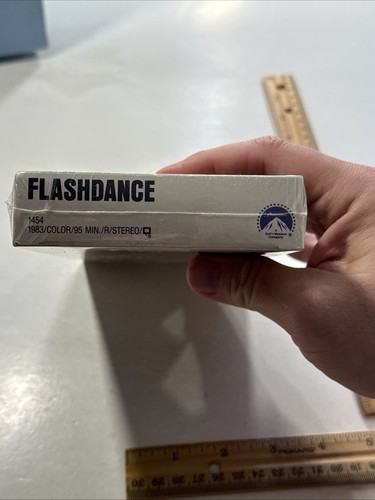 Flashdance VHS 1989 Jennifer Beals Giorgio Morodor New SEALED Watermarks Movie - Imagen 17 de 24