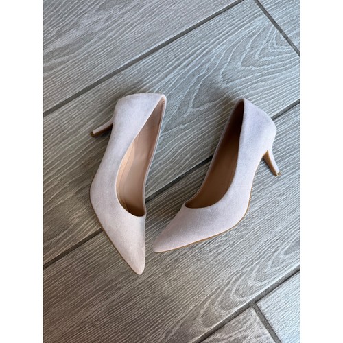 COLE HAAN Go To Park Suede Pump Size 6 - Picture 1 of 9