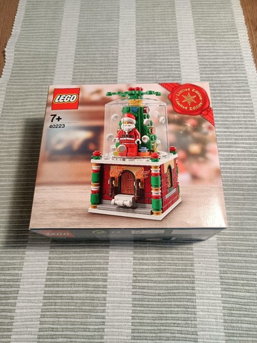 LEGO 40223 Seasonal Snowglobe Christmas Limited Edition BNIB