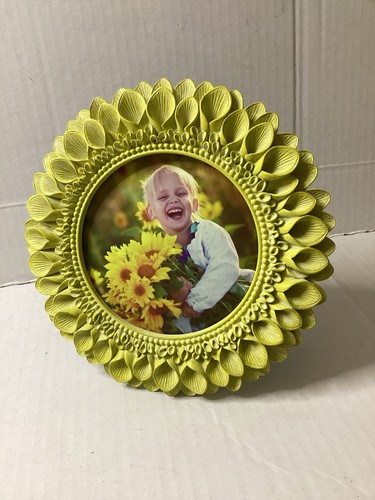Isaac Jacobs Sunflower Accent Round Picture Frame Fits 4x4 Photo - Picture 2 of 4